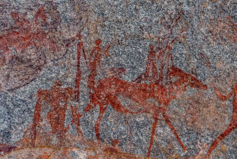 San-Cave-Paintings-01.jpg
